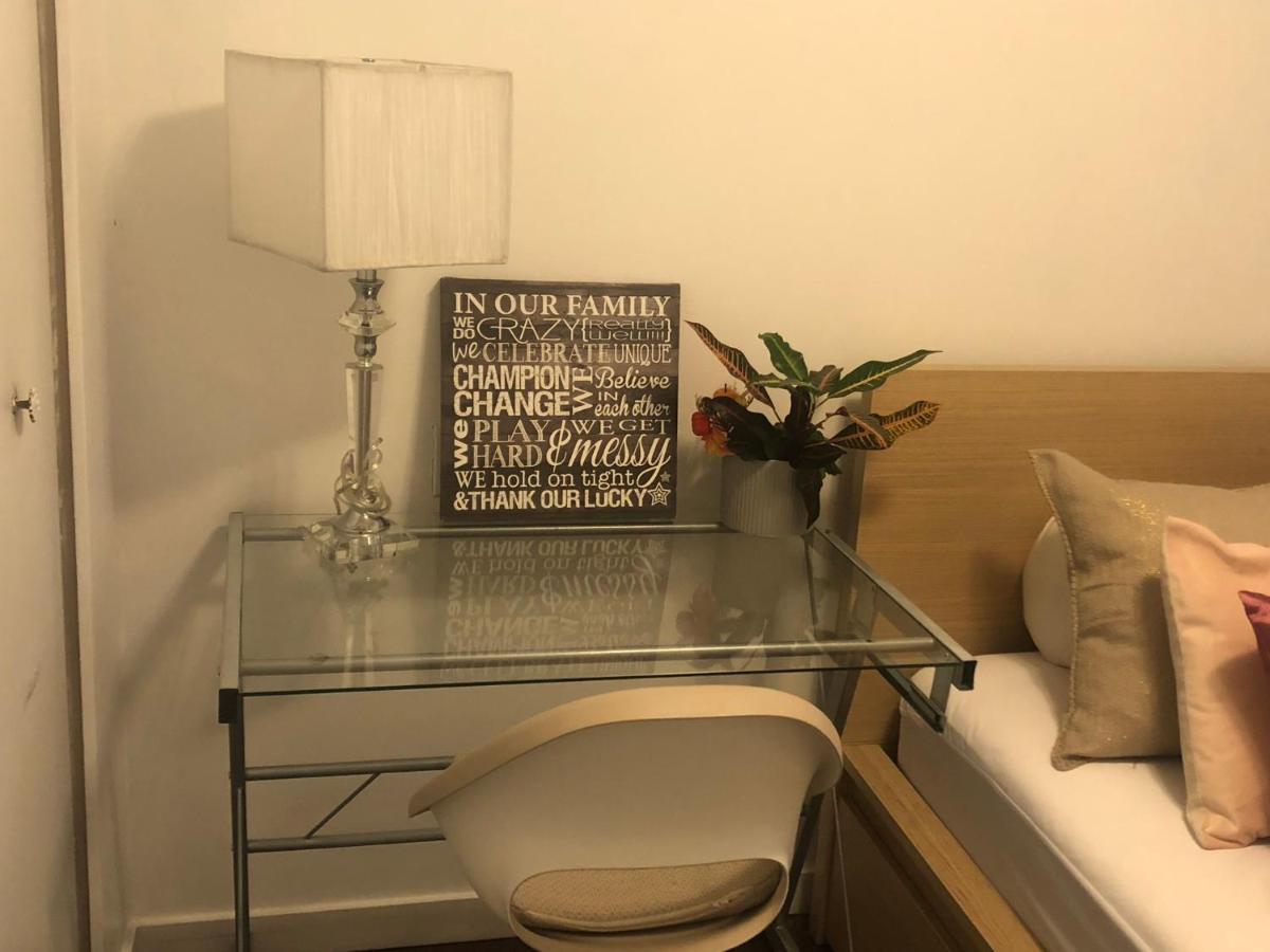 Quiet-Comfy 3 Bedroom Home On A Tree Lined Street In Kits Vancouver Extérieur photo