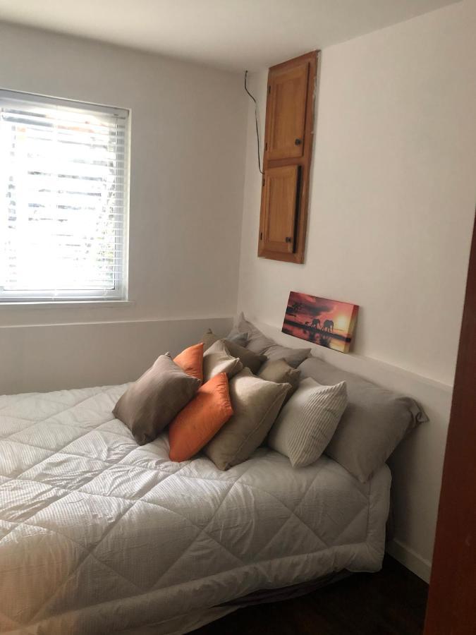 Quiet-Comfy 3 Bedroom Home On A Tree Lined Street In Kits Vancouver Extérieur photo